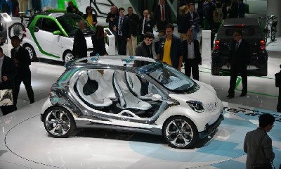 Daimler EVs get fake 'vroom' for Safety